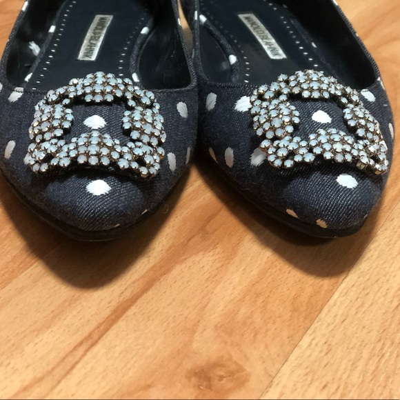 Manolo Blahnik flats. - Picture 3 of 7